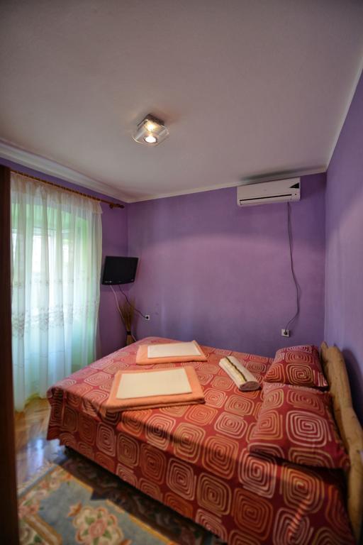 Apartments Goran Котор Стая снимка