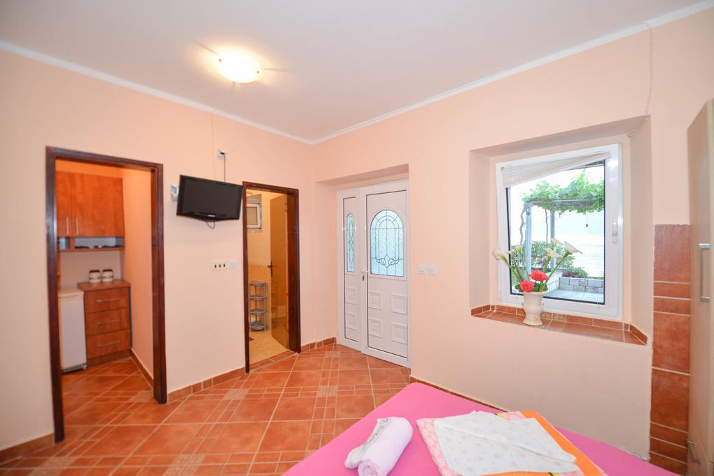 Apartments Goran Котор Стая снимка