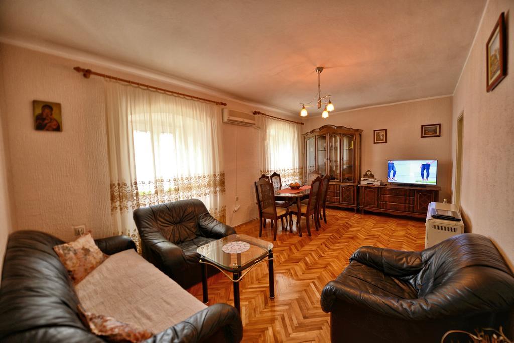Apartments Goran Котор Стая снимка