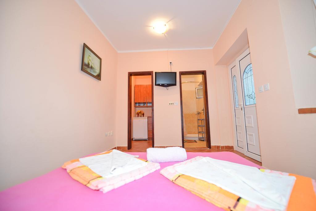Apartments Goran Котор Стая снимка